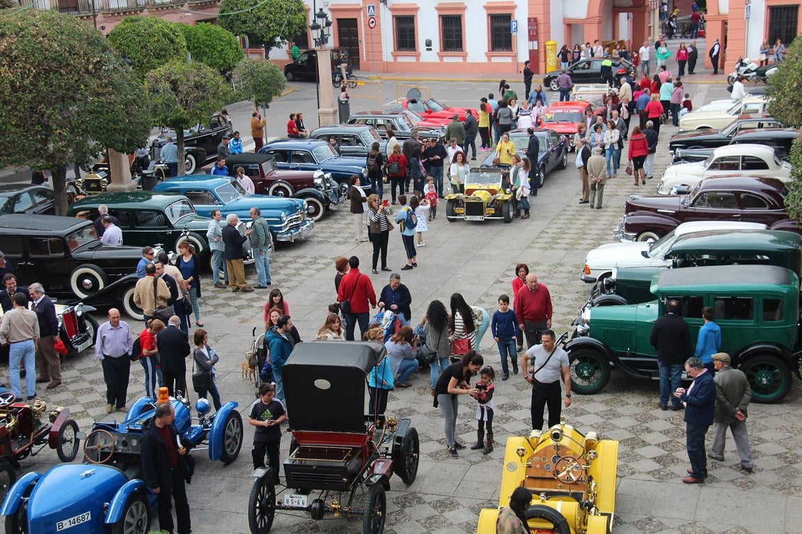 Éxito del XV Encuentro de Vehículos Históricos con 35 joyas automovilísticas participantes