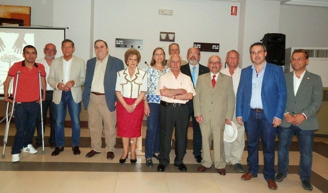 Los primeros premios Mayo Vecinal ensalzan la labor de personas y colectivos que dan brillo a la ciudad