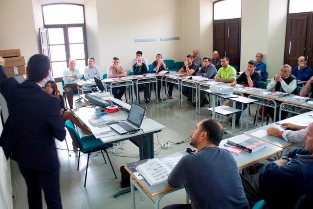Jornada sobre eficiencia energética y teconología LED para personal municipal