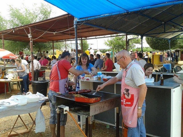 Concurrida IV Fiesta Campera de la Asociación Montilla Bono que tuvo tintes benéficos