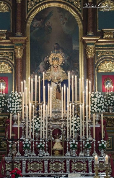 Talla de la Virgen del Buen Remedio durante la celebración de la Función Solemne en su honor.  