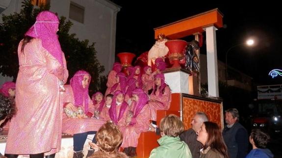 12 carrozas de ilusión acompañarán a los Reyes Magos en Andújar