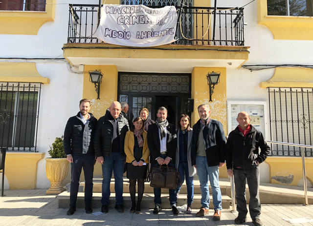Representantes del PSOE de Granada y Jaén tras la reunión mantenida este martes.