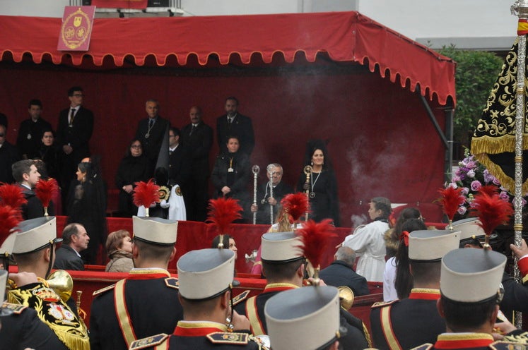 Fotos: La Cofradía de Santiago realiza una excelente estación de penitencia