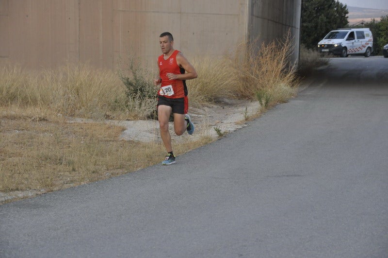 Víctor Doblas Díaz gana la XXI Carrera Popular Quesada Clínica Dental