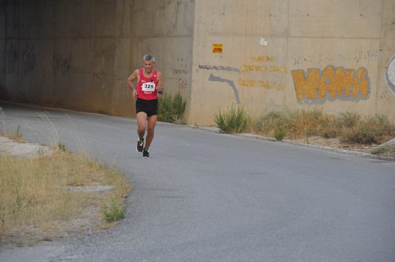 Víctor Doblas Díaz gana la XXI Carrera Popular Quesada Clínica Dental