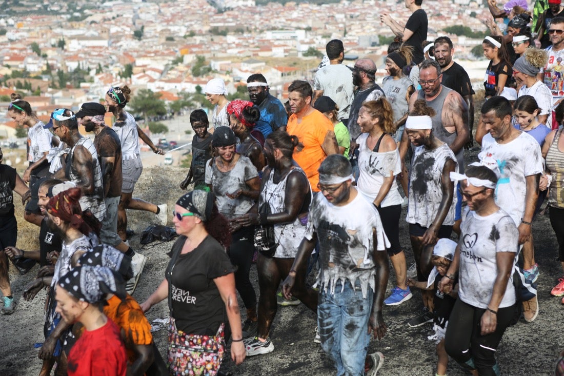 Aquí puedes ver una selección de las mejores fotografías del multitudinario Cascamorras, que ha reunido a unas 15.000 personas en Baza