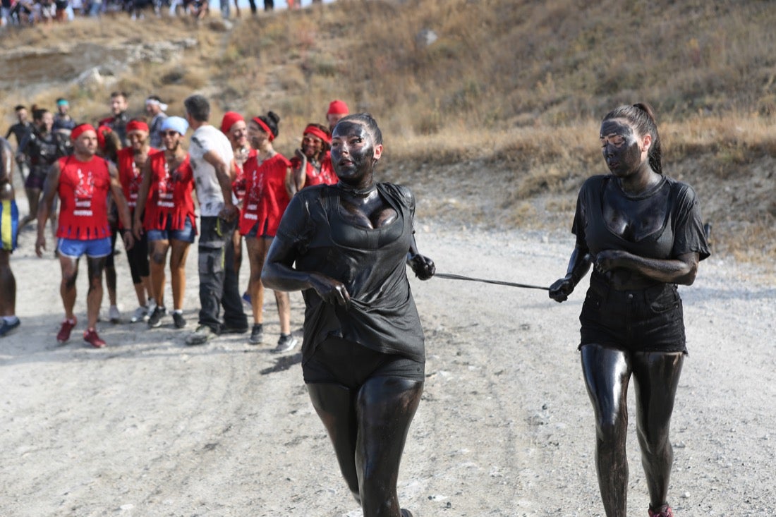 Aquí puedes ver una selección de las mejores fotografías del multitudinario Cascamorras, que ha reunido a unas 15.000 personas en Baza