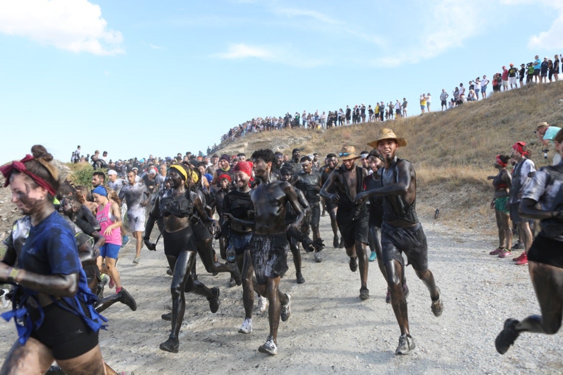 Aquí puedes ver una selección de las mejores fotografías del multitudinario Cascamorras, que ha reunido a unas 15.000 personas en Baza