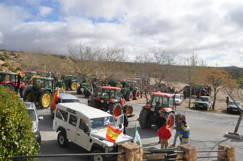 Decenas de tractores marcharon en el norte de la provincia.