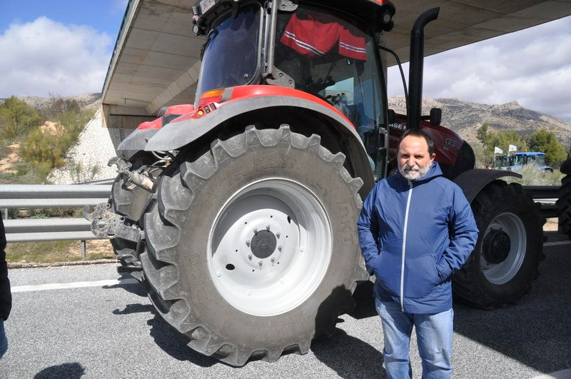 Decenas de tractores marcharon en el norte de la provincia.