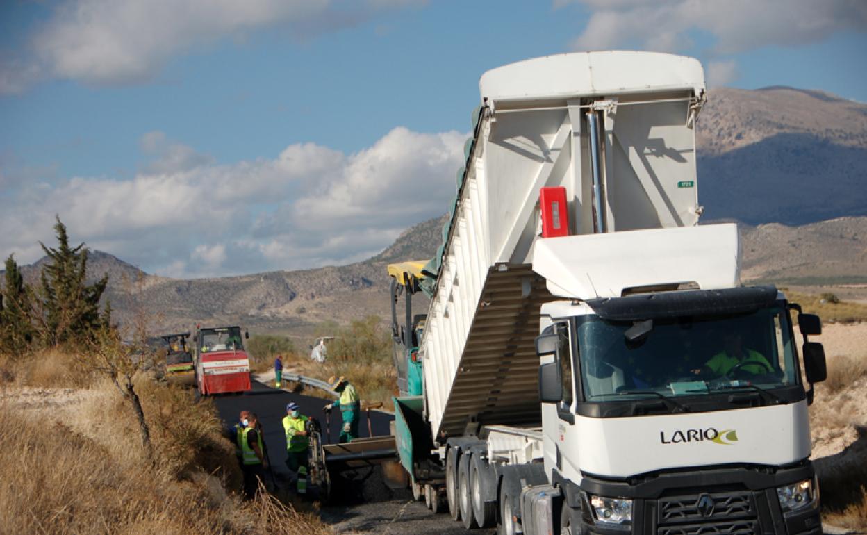 Obras en la carretera A-4301 de Huéscar a Santiago- Pontones