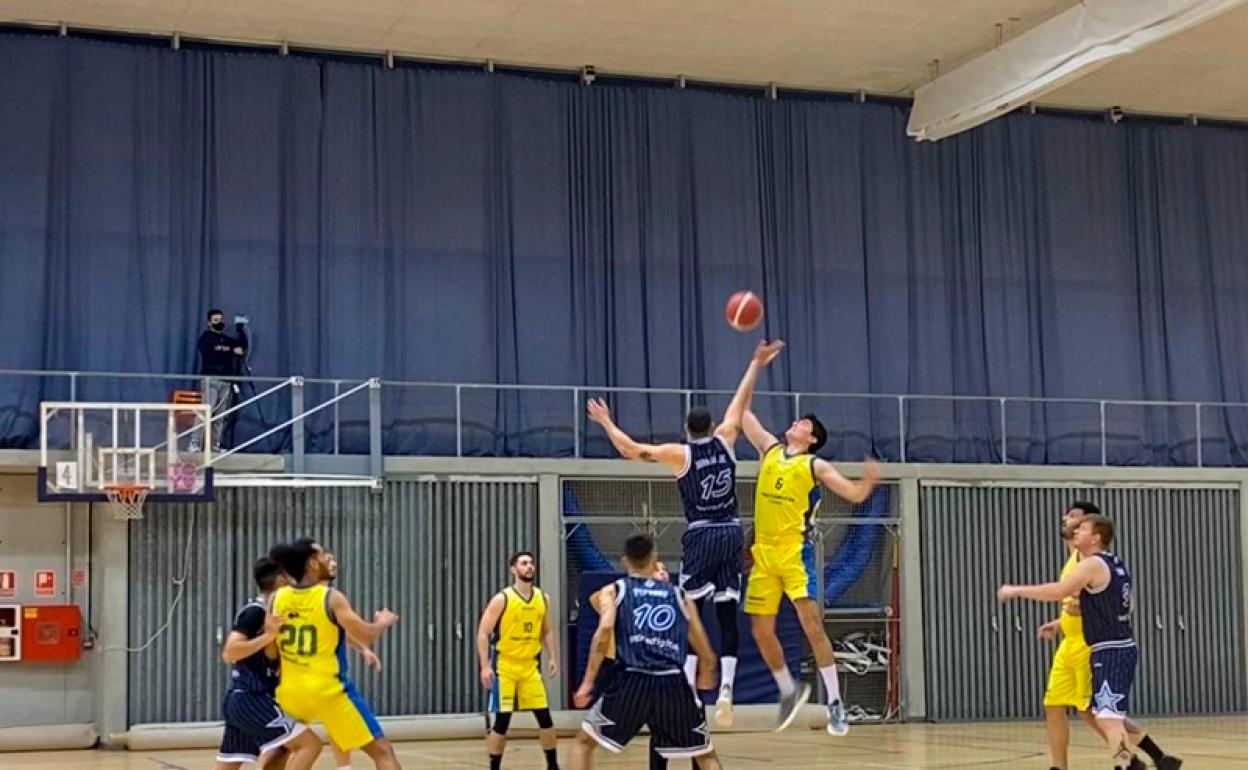 Salto inicial El Toyo - Multiópticas Baza 
