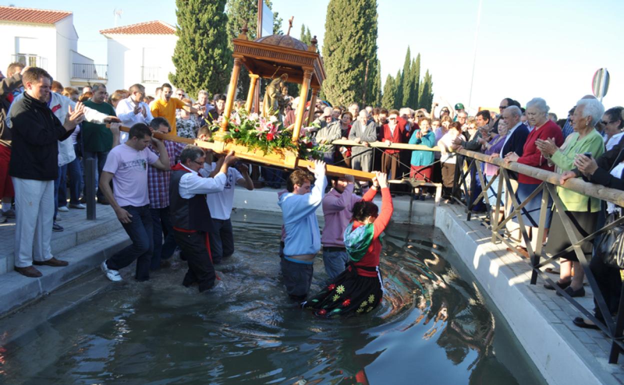 Al agua Santas Benditas