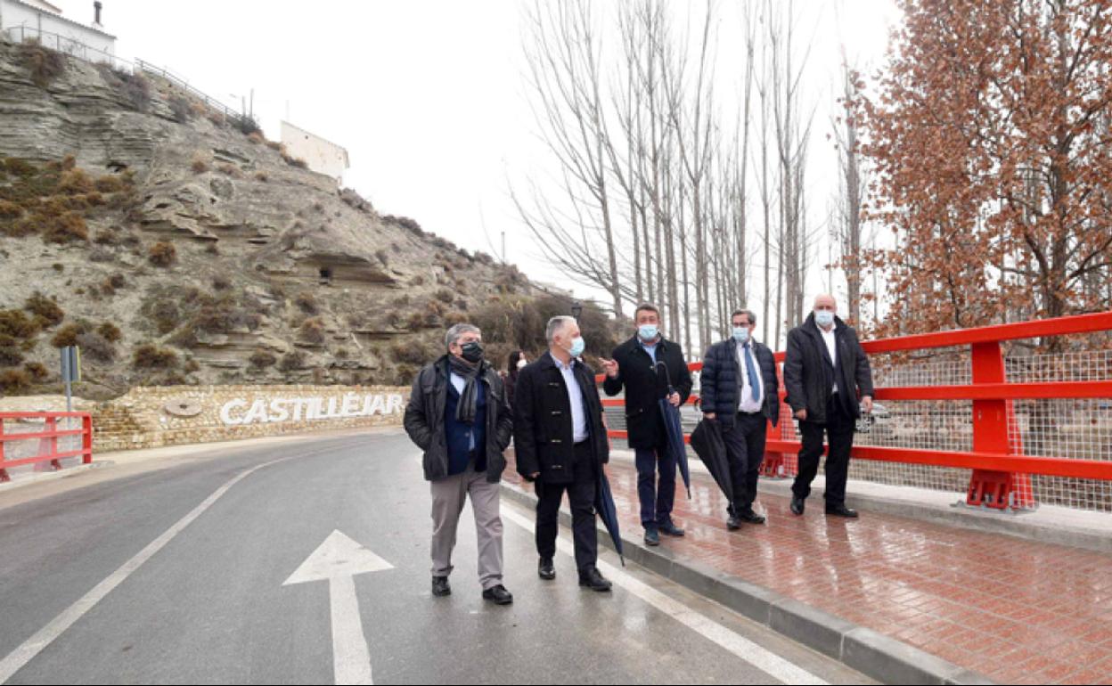 Puente sobre el rio Guardal en Castillejar