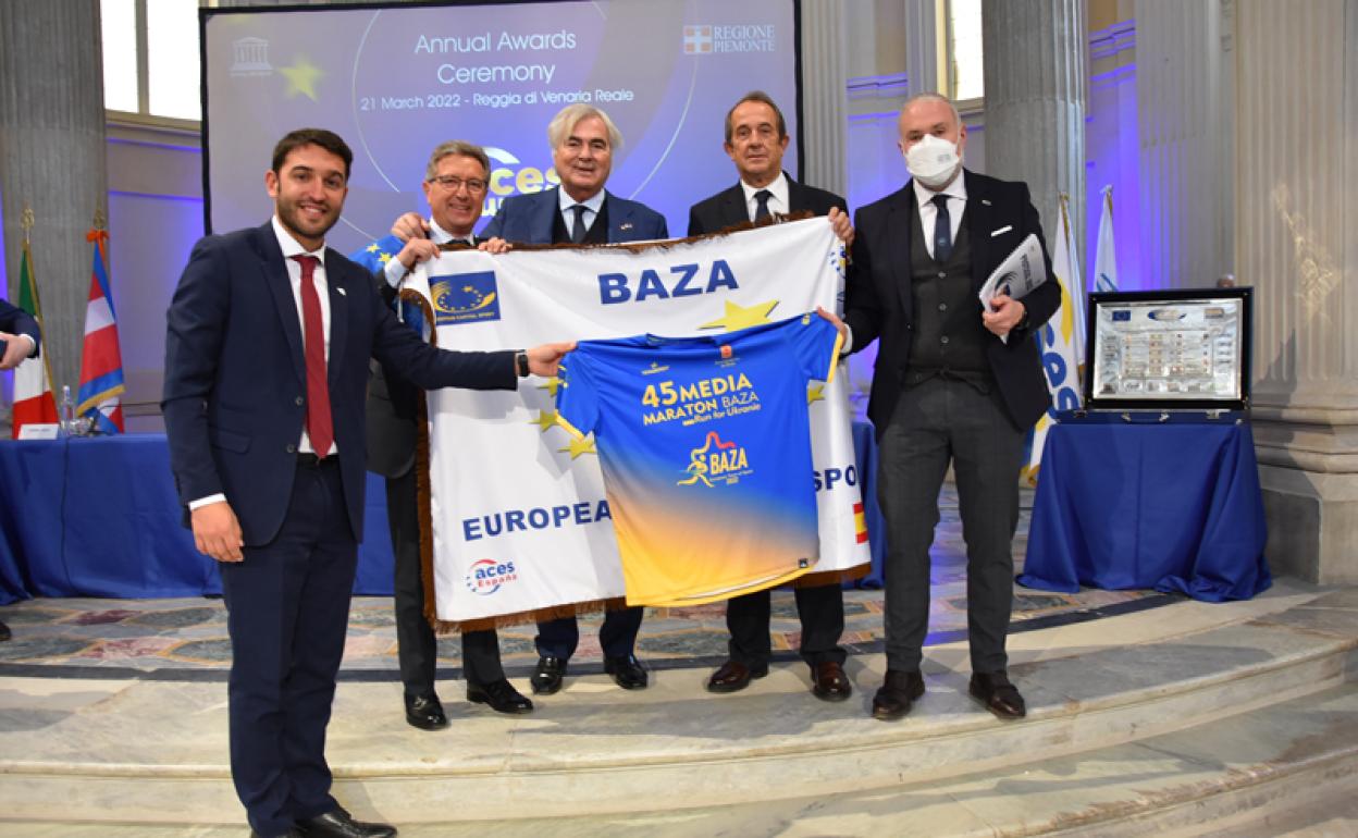 Entrega de la bandera a Baza como Ciudad 