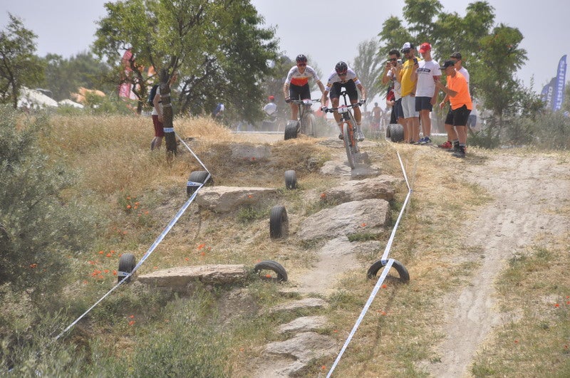 El ciclista bastetano que ganó el bronce en Tokio 2020 se luce en casa.