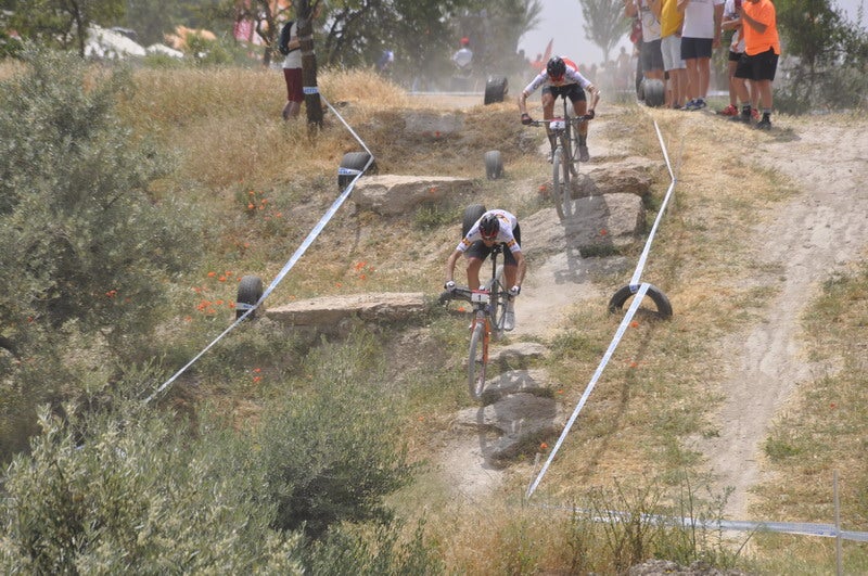 El ciclista bastetano que ganó el bronce en Tokio 2020 se luce en casa.