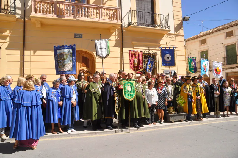 Una exhibición de sevillanas o el homenaje a título póstumo a Antonio Muñoz Jaunenes componen el acto.