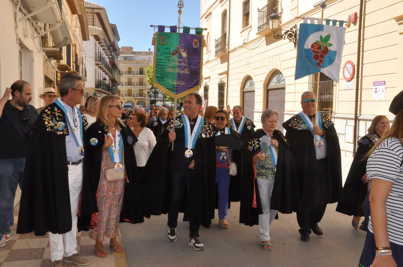 Una exhibición de sevillanas o el homenaje a título póstumo a Antonio Muñoz Jaunenes componen el acto.