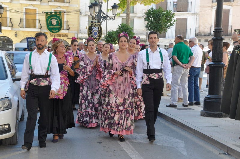 Una exhibición de sevillanas o el homenaje a título póstumo a Antonio Muñoz Jaunenes componen el acto.