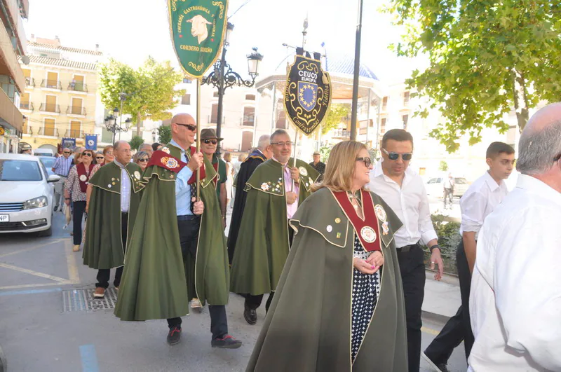 Una exhibición de sevillanas o el homenaje a título póstumo a Antonio Muñoz Jaunenes componen el acto.