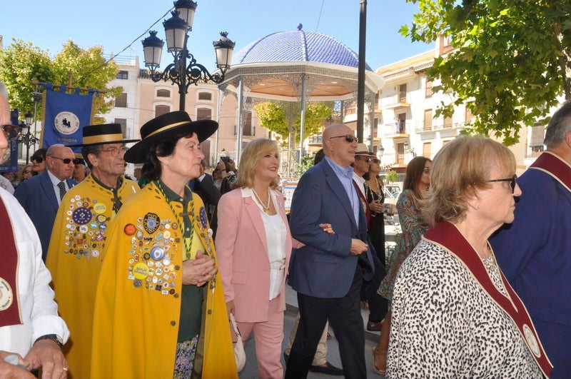 Una exhibición de sevillanas o el homenaje a título póstumo a Antonio Muñoz Jaunenes componen el acto.