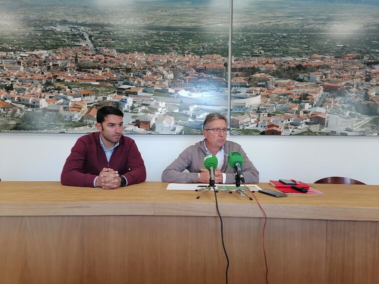 Antonio Vallejo y Manolo Gavilán durante la presentación del Plan Turistico
