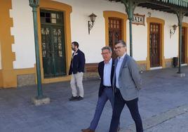 El alcalde y el delegado presentaron el proyecto.