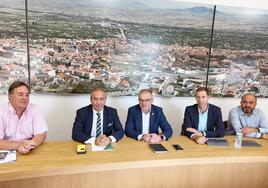 Gumersindo Fernández en el Ayuntamiento de Baza