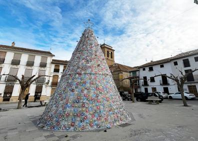 Imagen secundaria 1 - Galera sigue trabajando para ser un referente como pueblo navideño.