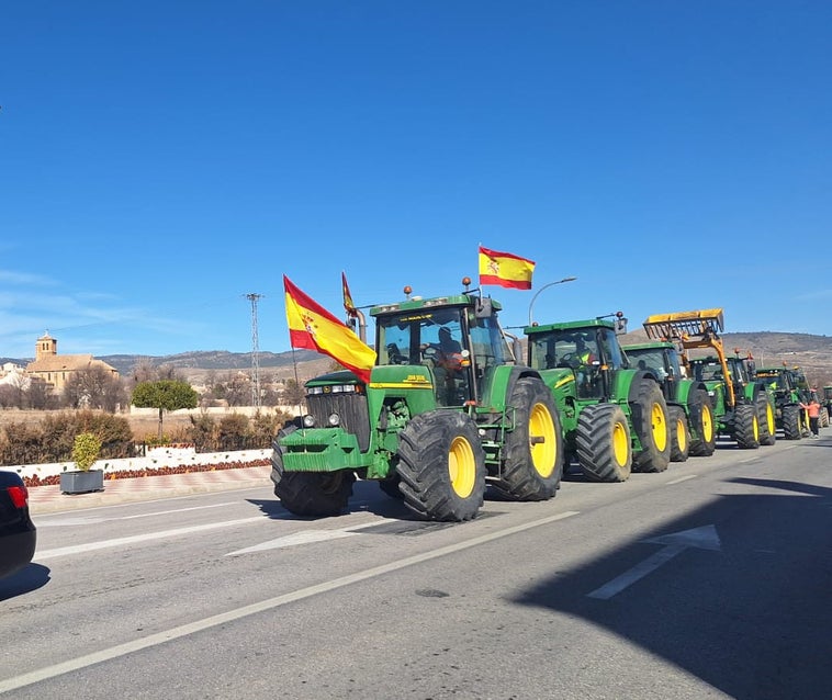 Convocan una concentración en Puebla de Don Fadrique para cortar la carretera A-330