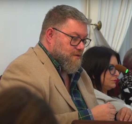IU propone un reglamento de acceso al empleo público en el ayuntamiento de Baza