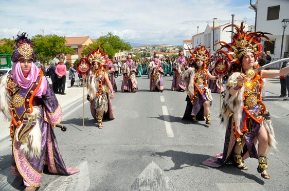 Benamaurel continúa celebrando hoy y mañana sus fiestas de Moros y Cristianos