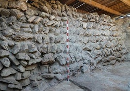 Muralla del Cerro de la Virgen en Orce