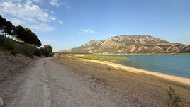 Playas del Embalse del Negratín en Cuevas del Campo