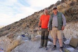 Sergio Ros y Bienvenido Martínez, Premio Dama de Baza a la Cultura en el yacimiento Baza 1