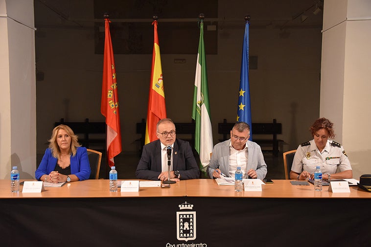 La Junta de Seguridad Local coordina los preparativos para el Cascamorras y la Feria de Baza