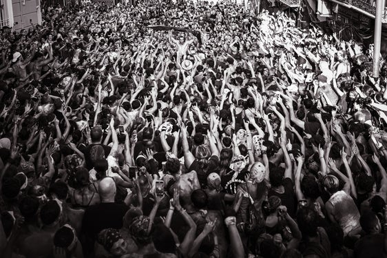 Ambiente espectacular en un Cascamorras de récord.