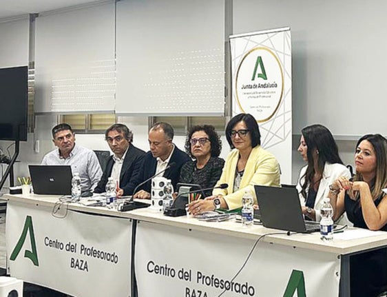 Reunión en el CEP de Baza con los equipos directivos de los centros educativos de las comarcas de Baza y Huéscar