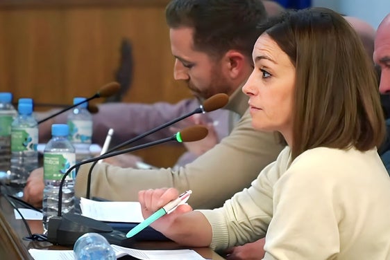Compromiso por Baza exige no renovar el contrato a la empresa que presta el Servicio de Ayuda a Domicilio