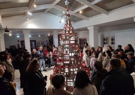 La Escuela de Arte de Huéscar vuelve a sorprender con su instalación navideña