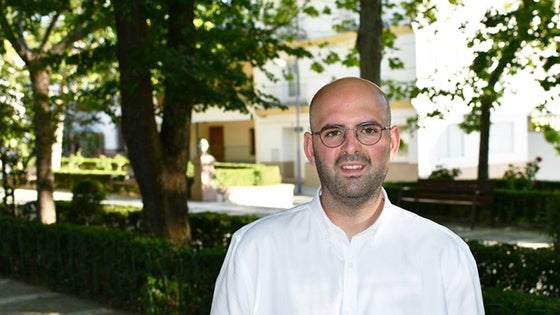 El PSOE de Caniles denuncia la actitud «tirana» de la alcaldesa tras expulsar del pleno al portavoz socialista