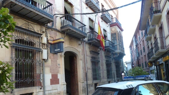 La Policía Nacional detiene en Baza a un delincuente habitual por dos delitos de estafa y otros dos de hurto