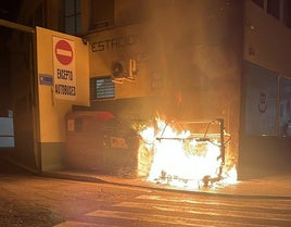 Incendio junto a la Estación de Autobuses