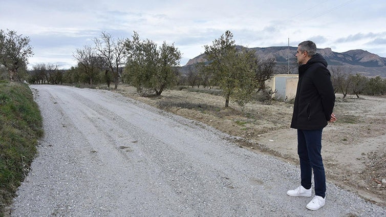 El Ayuntamiento de Baza mejora algunos caminos rurales