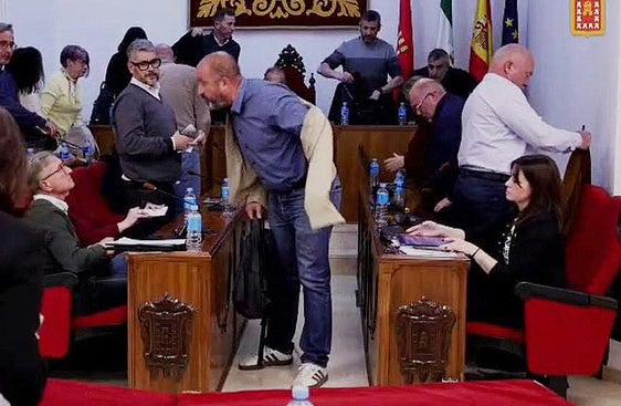Momento en el que se producen los insultos del edil del PP