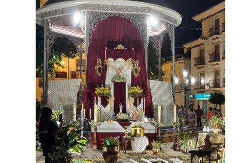 Imagen secundaria 1 - El Corpus Christi de Huéscar: una solemnidad con cinco siglos de historia repleta de devoción, aroma y tradición familiar