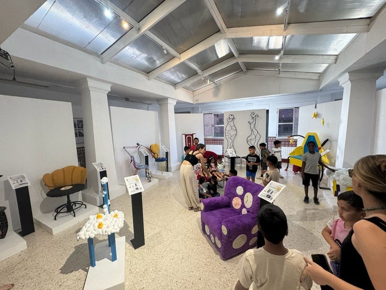 La Escuela de Arte de Huéscar inaugura la exposición colectiva 'Un Lugar en el Mundo'