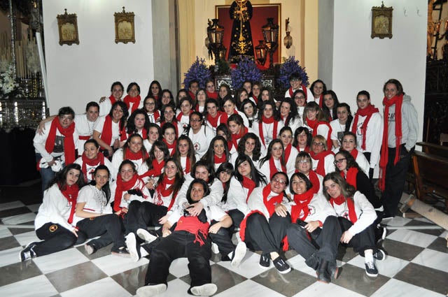 Los costaleros de la Cofradía de Santiago de Baza  se van de “movida”